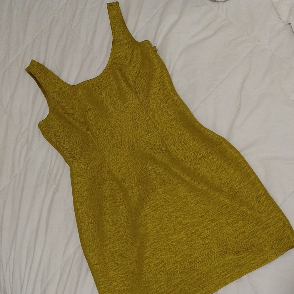 MUSTARD MINI DRESS FOREVER 21 Small
